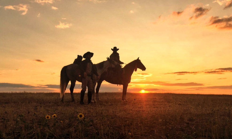 Tomislav Rupic working on Na putu: Konjima do Crnog Mora (2021)